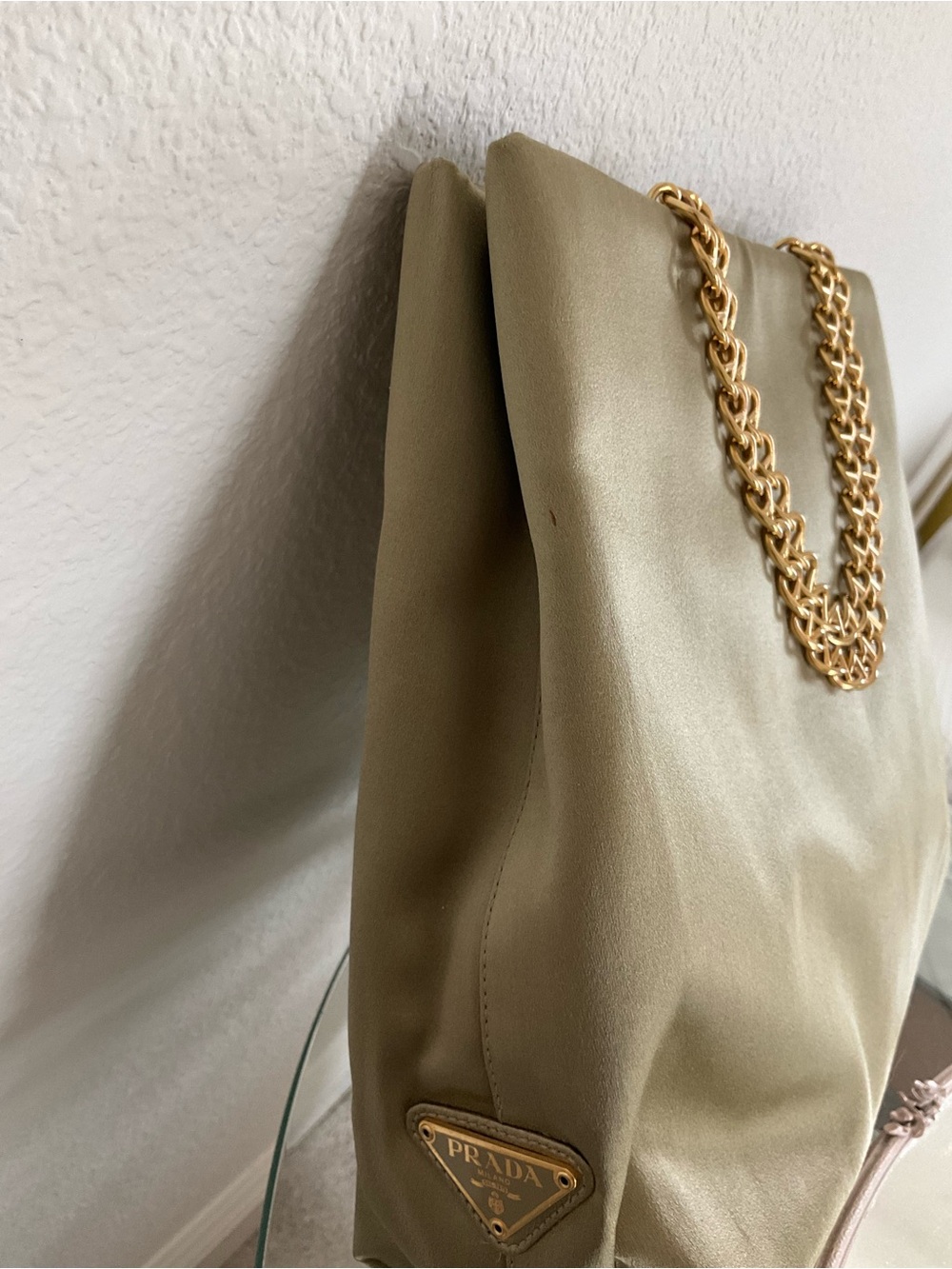 Prada raso catena Tote with Gold Chain Handles - Picture 2 of 16